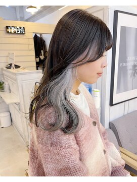 ジゼル 博多筑紫口店(GiseL) earring color♪White grey♪