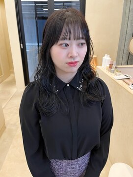 スニュウ(snuw) ミディアムヘア