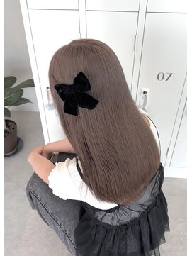 ソヨン 豊田市駅店(SOYON) ミルクティーグレージュ／ブリーチ／ケアブリーチ／ハイトーン