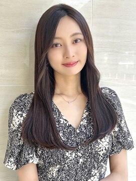 オーロ(ORO) 小顔前髪ワンカールレイヤーカット黒髪ネビージュボブルフ