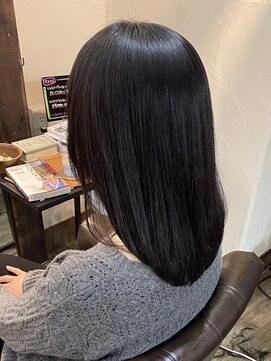 アティック(attic) ショートボブ/ボブ/ミディアム/ヘアドネーション/レイヤーカット