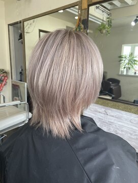 ロール(ROLL) ハイトーン/ホワイト/ホワイトベージュ/ブリーチ