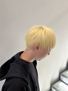 アース 天満橋店(HAIR & MAKE EARTH) 20代◎ハイトーンマッシュ×センターパート韓国風