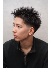 クロムトウキョウ ザ バーバー ネオン 新宿店(CHROM TOKYO the Barber ne/on) スパイキーフェード