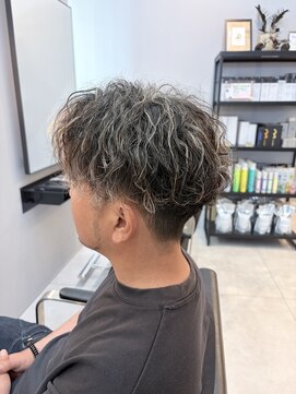 ニーズヘアー(Needs hair) ツイスパ＋ハイライトの王道スタイル