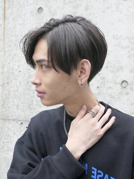 ウェイビーエフティフィフス 横浜西口(WAVEY ft.fifth) センターパートメンズマッシュパーマニュアンスパーマ刈り上げ