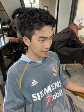 トレス(TRESS) メンズショート　スパイキーショート　スパイラルパーマ