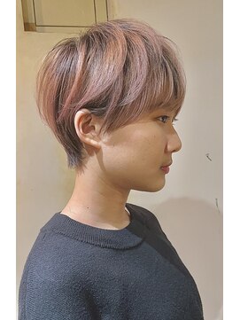 髪質改善と縮毛矯正の専門店 サンティエ(scintiller) 新宿大人綺麗な小顔襟足スッキリショートボブ 30代40代50代