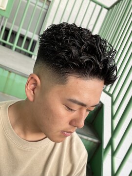 ワールドシップモトマチ(WORLD SHIP MOTOMACHI) オールバック　ビジネスパーマ