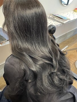 ラック 津田沼(LUCK) LUCK津田沼ダークグレー/黒髪/グレーベージュ/レイヤー/前髪