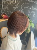 ショートボブ/センターパート/ツヤ髪/グラデーション/イヤリング