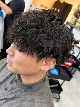 フゥ 宇都宮(FeU) 波巻きパーマメンズパーマメンズヘアツーブロックツイストパーマ