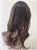 インナーカラー×オリーブカラー×レイヤーカット