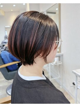 ヘアデザインファブロ イオンモール宮崎店(hair design FABRO.) 大人耳掛けくびれショート