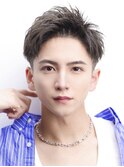 フェザーパーマフェザーショート刈り上げショートグレー青木君