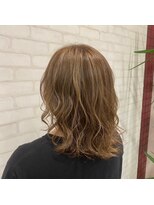 ビスイル 秋葉原店(Vis ill) 大人可愛いハイライトベージュミルクティレイヤー小顔カット