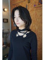 ノラ カマクラ(NORA kamakura)&nbsp;ミディアムレイヤーくびれミディアムウルフ耳掛け前髪なし