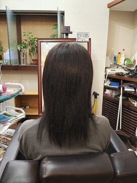 ヘアーサロンアキノ ミディアムストレート