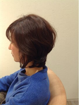 トータルビューティーハナコ(Total Beauty) 前下がりグラデーションボブ