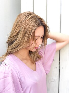 カーイ(Kkaaai powered by Ari gate) ハニーベージュ＊くびれミディ＊イルミナカラー＊甲斐ジュンヤ