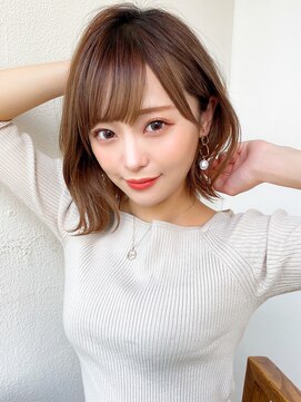 アフロート ディル(AFLOAT D'L) 大人かわいい ヨシンモリ グレーべージュ 外ハネ くびれヘア