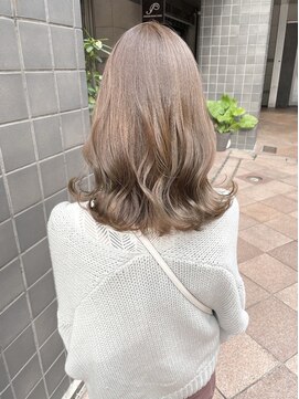 トマト(TOMTO) 【YUYA】ラテコッタ_ミディアムヘア_大人セミディ