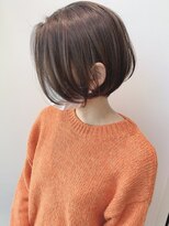 ステア ケース(stair case)&nbsp;大人耳かけショートボブセンターパートハンサムショート