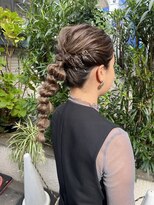 ピンアレンジ　ヘアセット　ローポニー　たまねぎヘア　結婚式