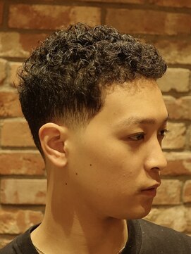 ヒロギンザバーバーショップ 丸の内店(HIRO GINZA BARBER SHOP) ネイマールパーマ【東京/バーバー/フェードパーマ】