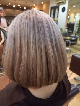 シャンプーボーイ ハイトーンベージュ