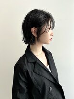 ヴェイン 渋谷(vain)&nbsp;レイヤーカット　くびれミディ　センターパート