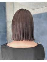 ヲタク(wotaku.)&nbsp;グレージュカラー透明感カラーくすみカラー切りっぱなしボブ