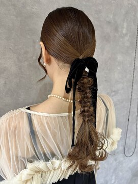 ブレス 横浜(bless) タイトローポニーアレンジ