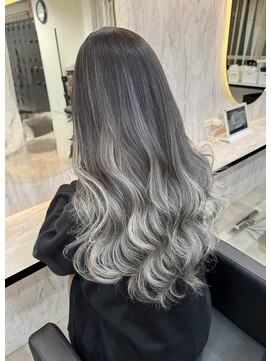 ラピス 名古屋駅前店(Lapis) ホワイトシルバー/グラデーション/エクステ