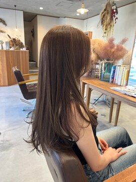 ツキ(TSUKI) 透明感ベージュ