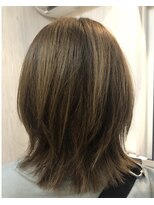 ヘアースペース シャイニング(HairSpace Shining)&nbsp;クビレミディ