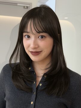 ノイ 銀座(noi) 顔周りカットべージュカラーミディアムレイヤーカット