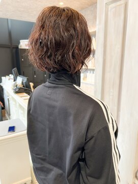 キャアリー(Caary) 福山Caary20代30代40代50代60代ショートヘア小顔補正立体カット