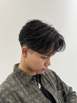 ルーストデラックス 京都河原町三条(ROOST dx) MEN’S HAIR/波巻ツイストスパイラル/フェザーパーマ/京都河原町