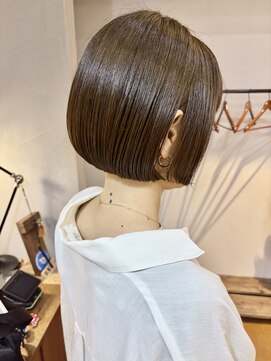 ノル(Knoll) 小顔にみえるコンパクトボブ。【30代、40代、50代、銀座】