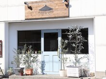 アンティコラ(anticola.)の雰囲気（緑に囲まれたお店は、アットホームな雰囲気で癒されます。）