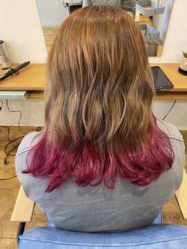 ケー(k..) 毛先ピンク！！