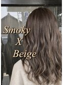 スモーキーベージュ