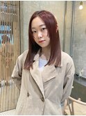 ピンクカラー×顔まわりカットのスリークミディアム