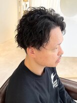 ザ マイル(The mile)&nbsp;センターパートツーブロックショートツイストスパイラルパーマ