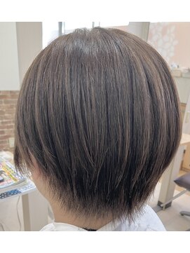 カットハウス はさみの部屋 マッシュショート/縮毛矯正/ツヤ髪/時短ドライ/前髪あり