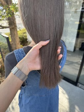 ユナイテッドビューティー 金沢(UNITED BEAUTY) 寒色ベージュ