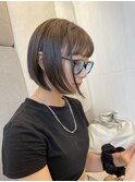 柔らかグレージュ×ボブ
