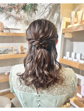 トリコ ショップアンドヘアサロン(tricot shop hair salon) ハーフアップ♪yu