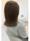 カジュアルなこなれ感を楽しむなら切りっぱなしヘアが最強